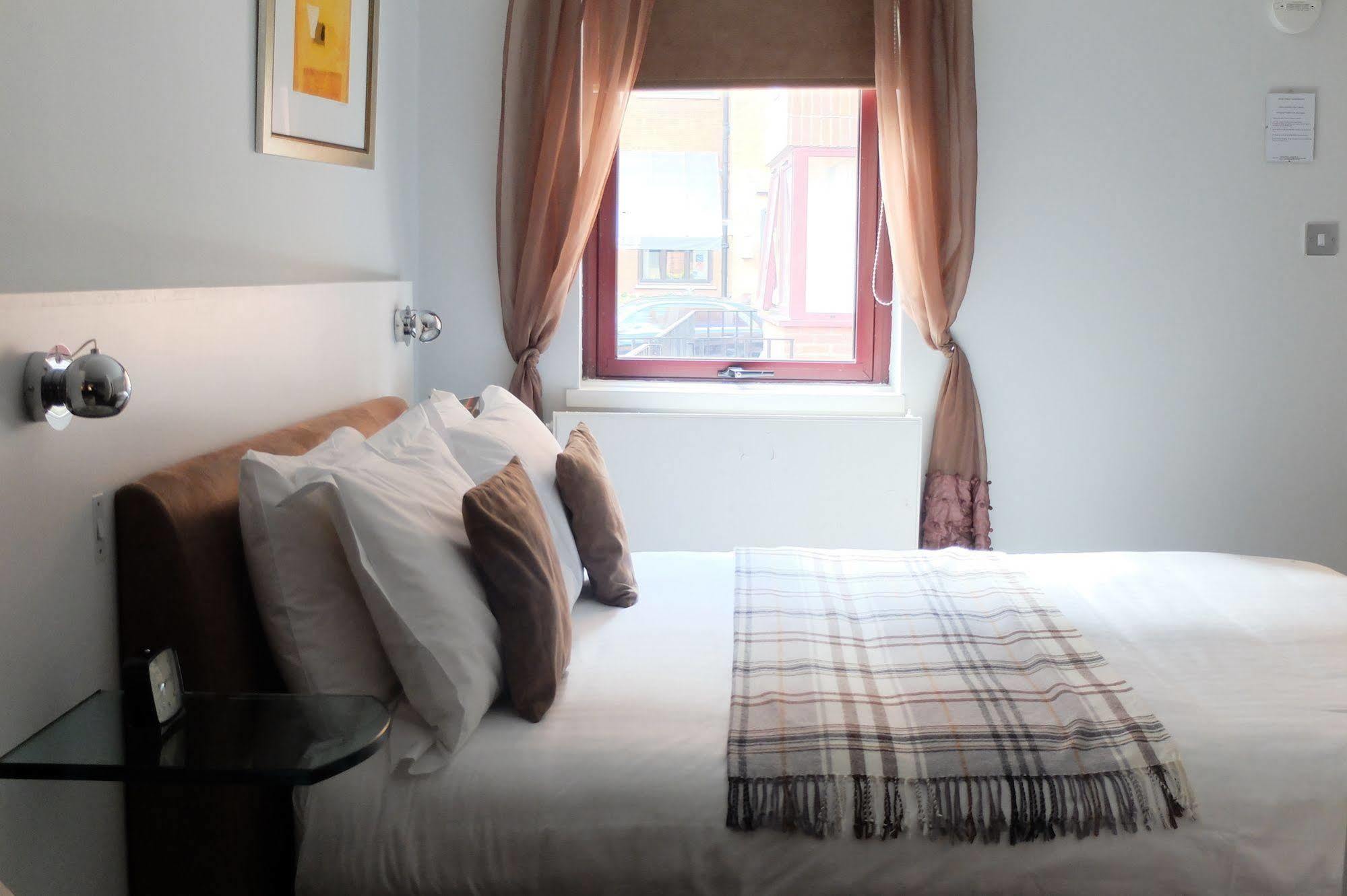 15 Basil Street Knightsbridge, Luxury Serviced Apartments Лондон Екстериор снимка