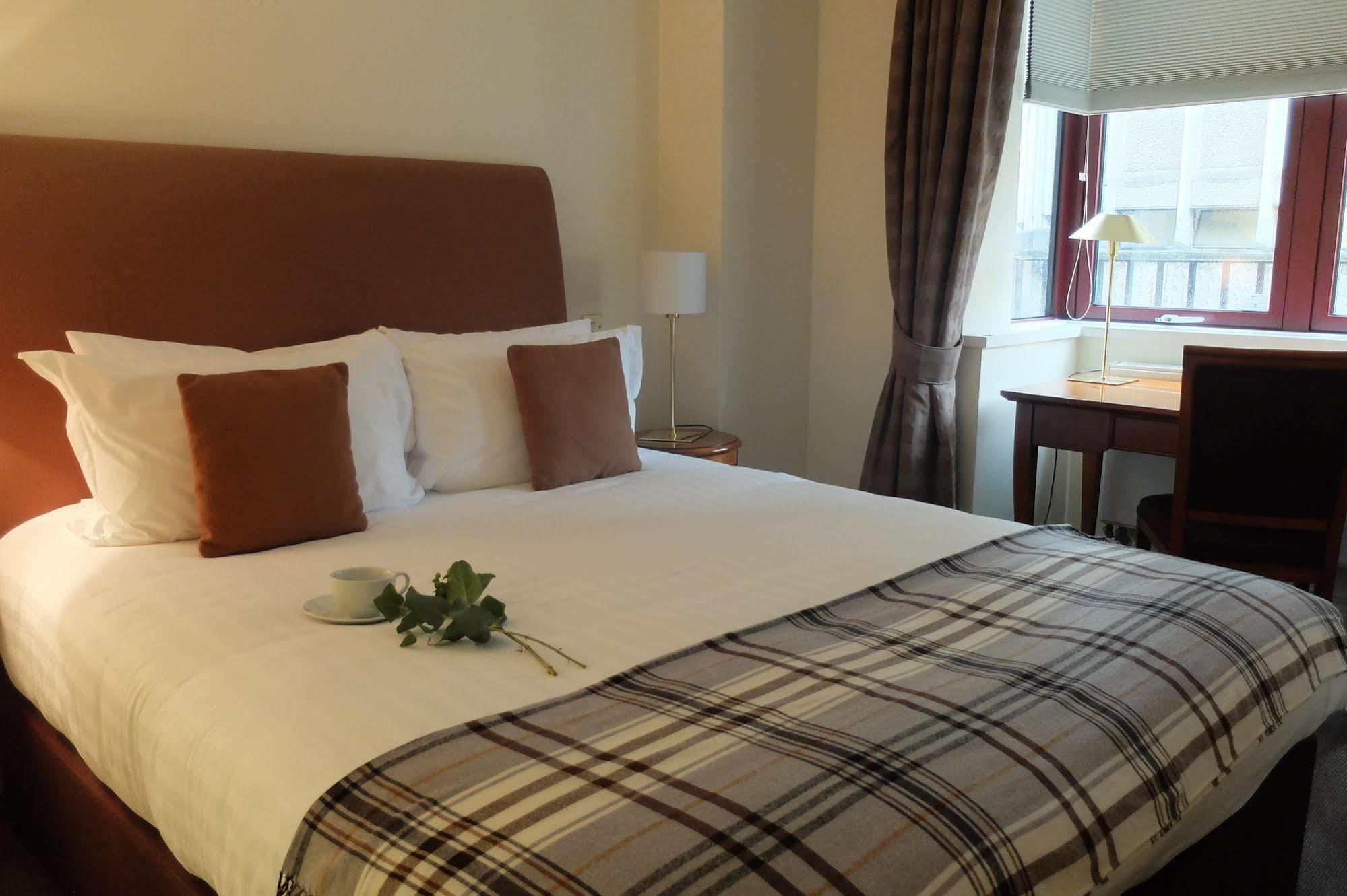 15 Basil Street Knightsbridge, Luxury Serviced Apartments Лондон Екстериор снимка